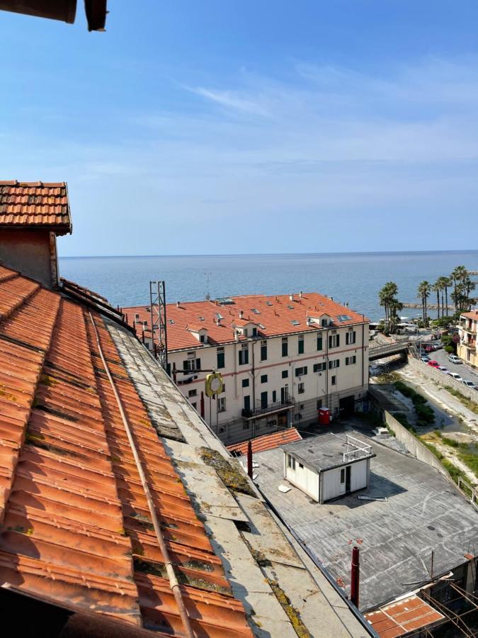 Appartamento Sul Mare Alla Foce Imperia Eksteriør billede